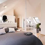 Parkside Apartment House