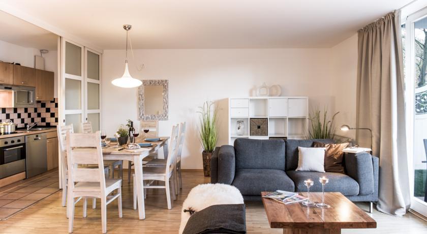 Parkside House Aparthotel